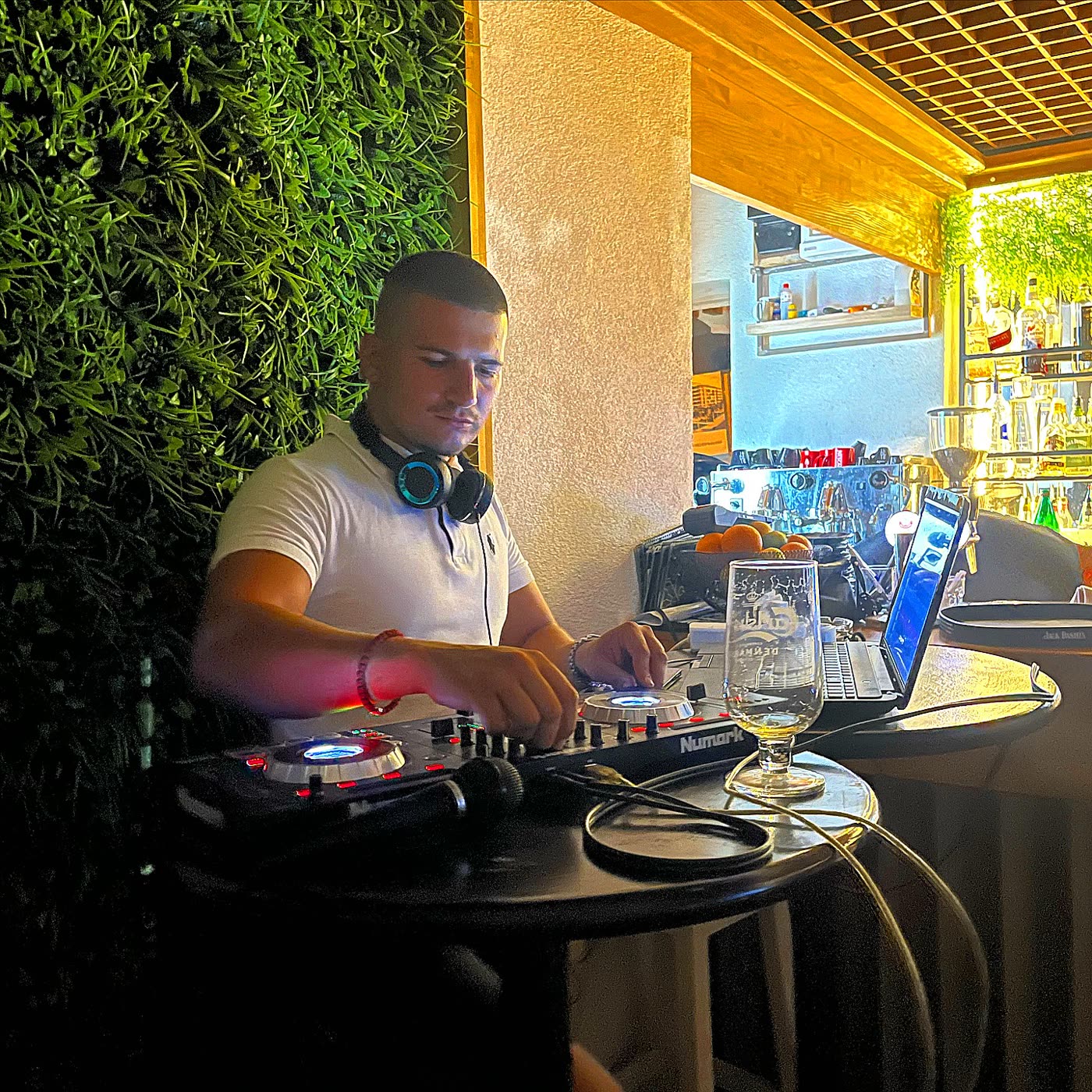 DJ Dzoksa na nastupu – DJ Podgorica